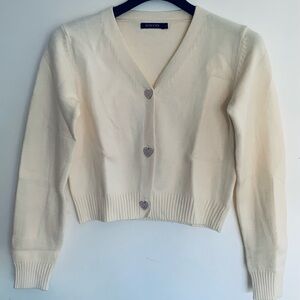 NEW Kojooin woman’s sweater